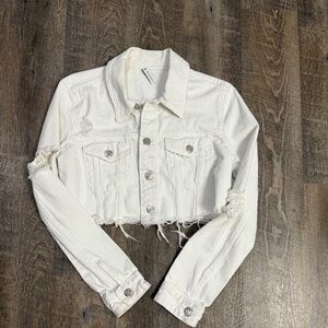 Womens white Zara denim Crop Jacket Size M Fall Wear, Distressed